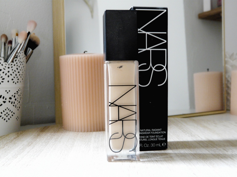 Natural Radiant Longwear Fundation - Nars