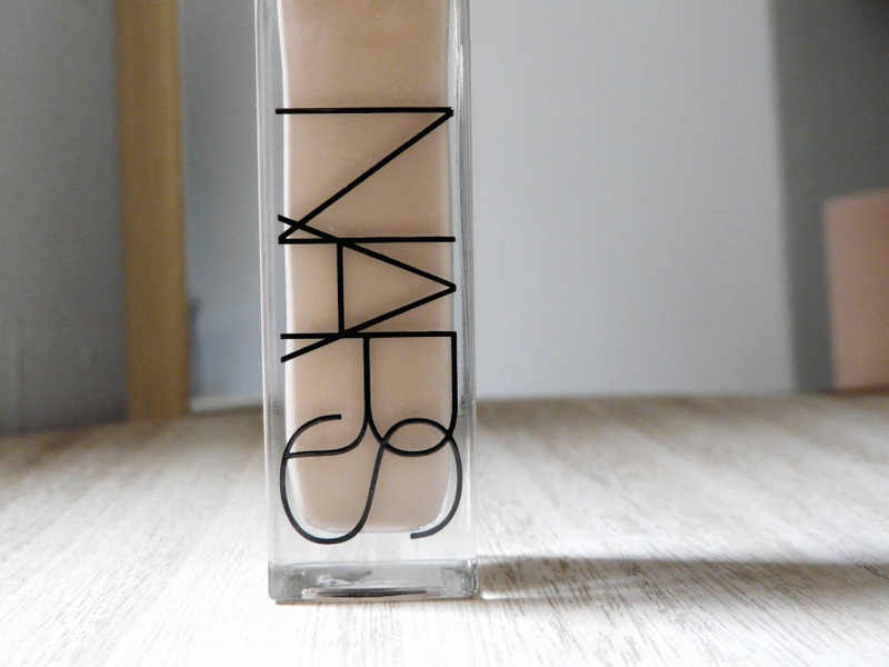 Natural Radiant Longwear Fundation - Nars