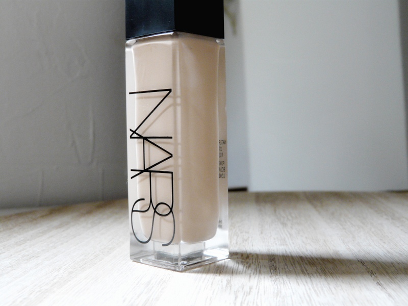 Natural Radiant Longwear Fundation - Nars